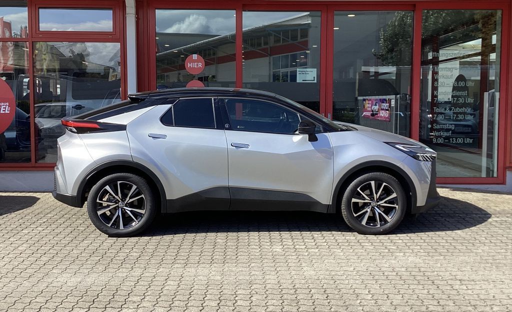 Toyota C-HR 2.0 Hybrid Team Deutschland