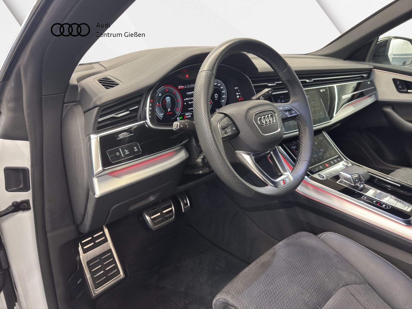 Audi Q8 50 TDI quattro S line Black HuD Matrix AHK St