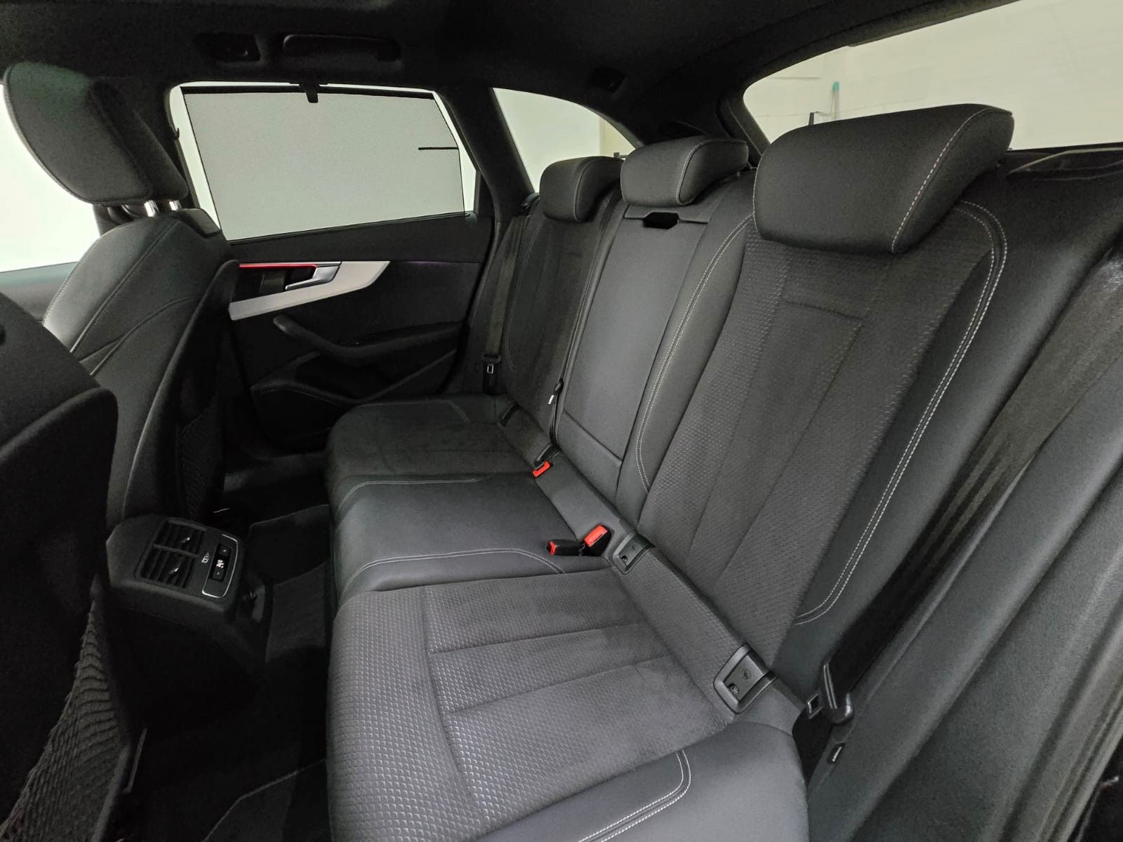 Audi A4 Avant 40 TDI qu. S Line Matrix Panorama B&O