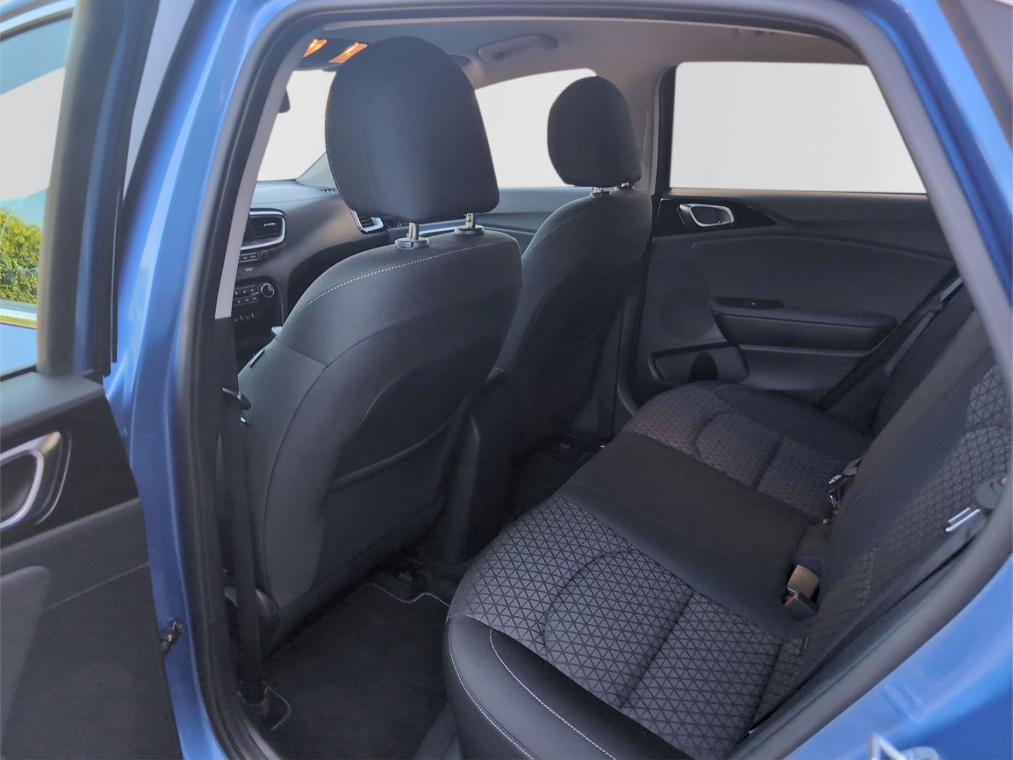 Kia Ceed 1.4 T-GDI Vision - Samsaru's Car Outlet