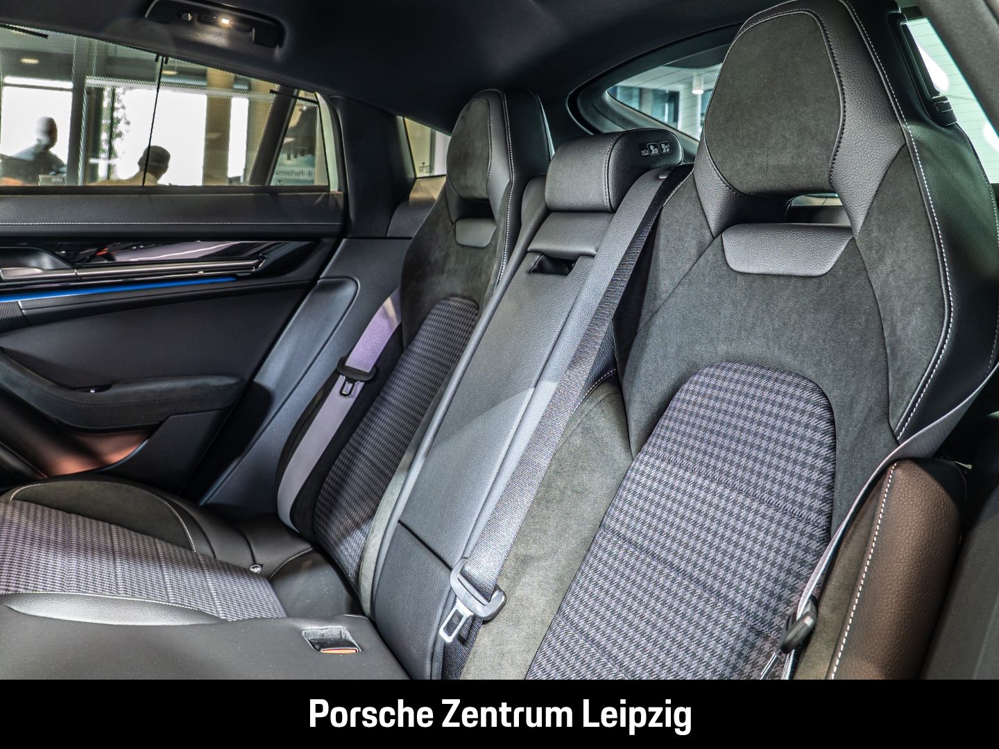 Porsche Panamera 4S E-Hybrid Sportabgas HA-Lenkung HUD