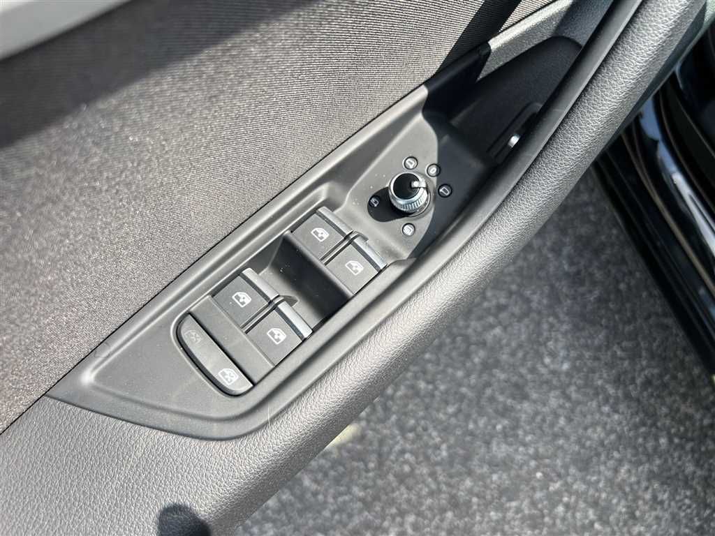 Audi A4 Avant 35 2.0 TFSI S-tronic - Samsaru's Car Outlet