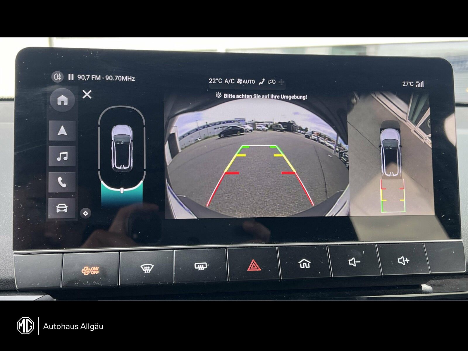 MG4 Luxury 64 kW LED+360°Kam+ACC+Klim+CarPlay+SH
