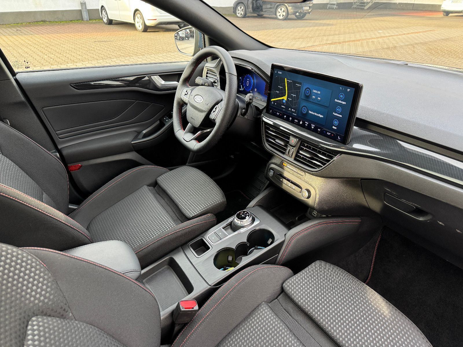 Ford Focus Aut. ST-Line X PANO/AHK/MATRIX/NAVI/KAMERA
