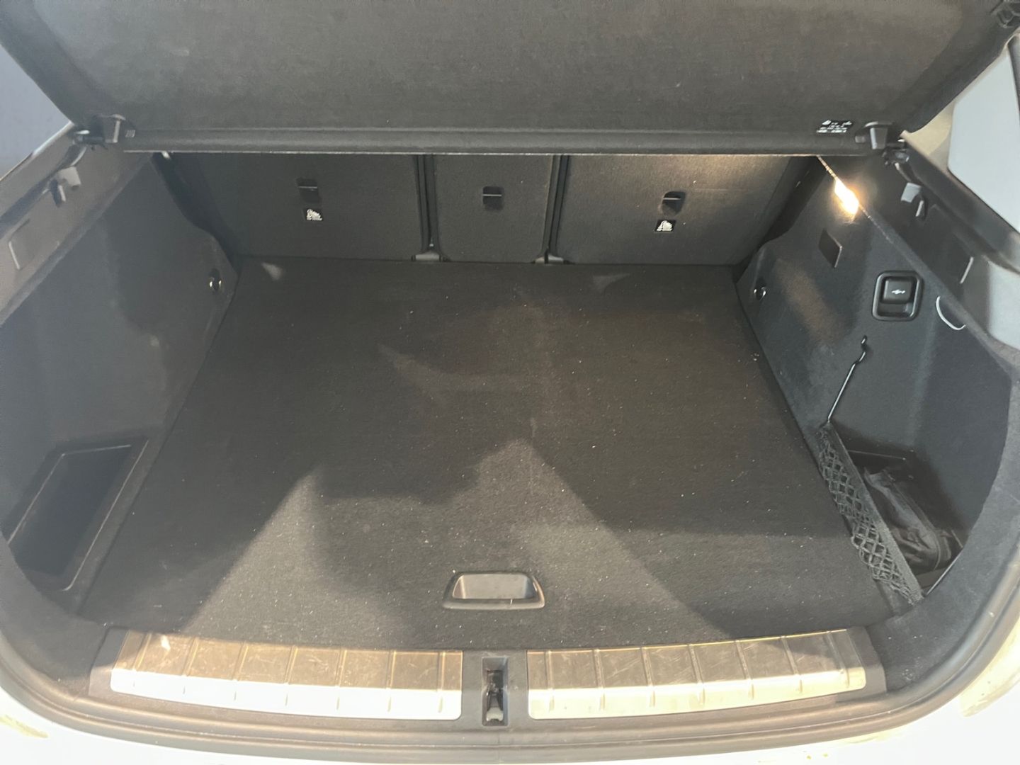 BMW X1 xDrive25e Advantage - Samsaru's Car Outlet