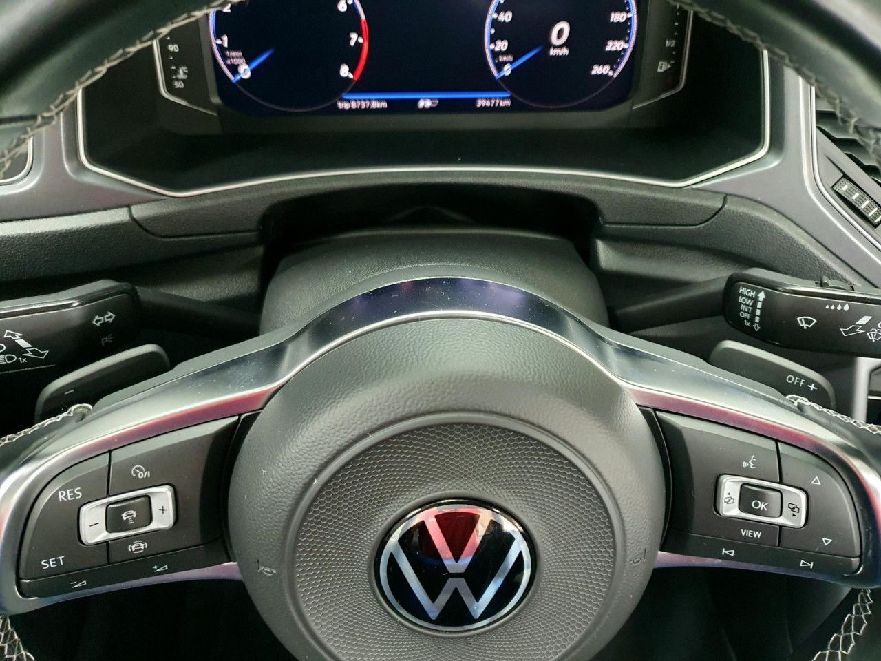 Volkswagen T-Roc 1.5TSI DSG R-Line - Samsaru's Car Outlet