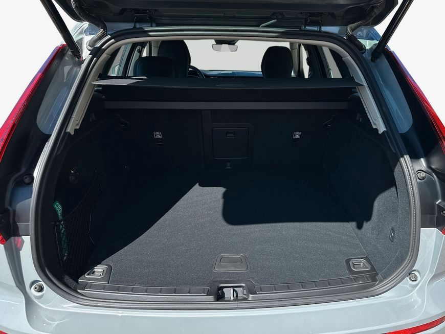 Volvo XC60 B5 B AWD Core GJR SiH AHK FIS