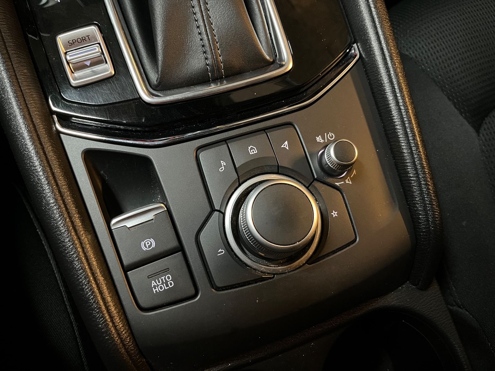 Mazda CX-5 2.0 e-SKYACTIV-G 165 Center-Line FWD AUT.