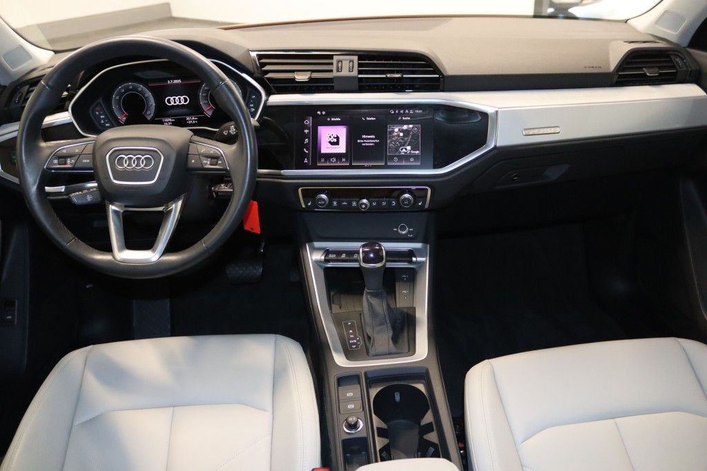Audi Q3 40 TFSI quattro S line - Samsaru's Car Outlet