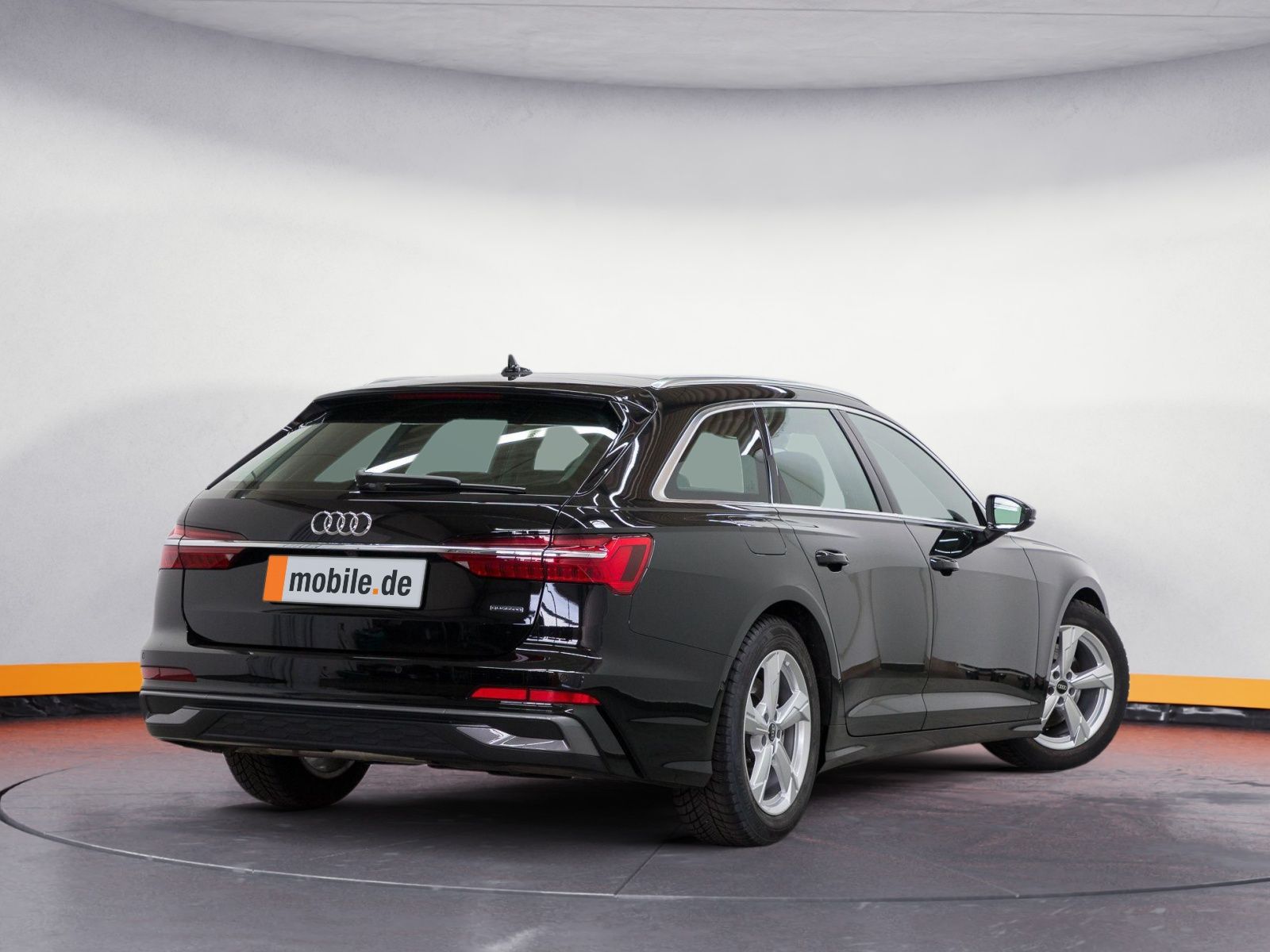 Audi A6 Avant 45 TDI Q S LINE - Samsaru's Car Outlet