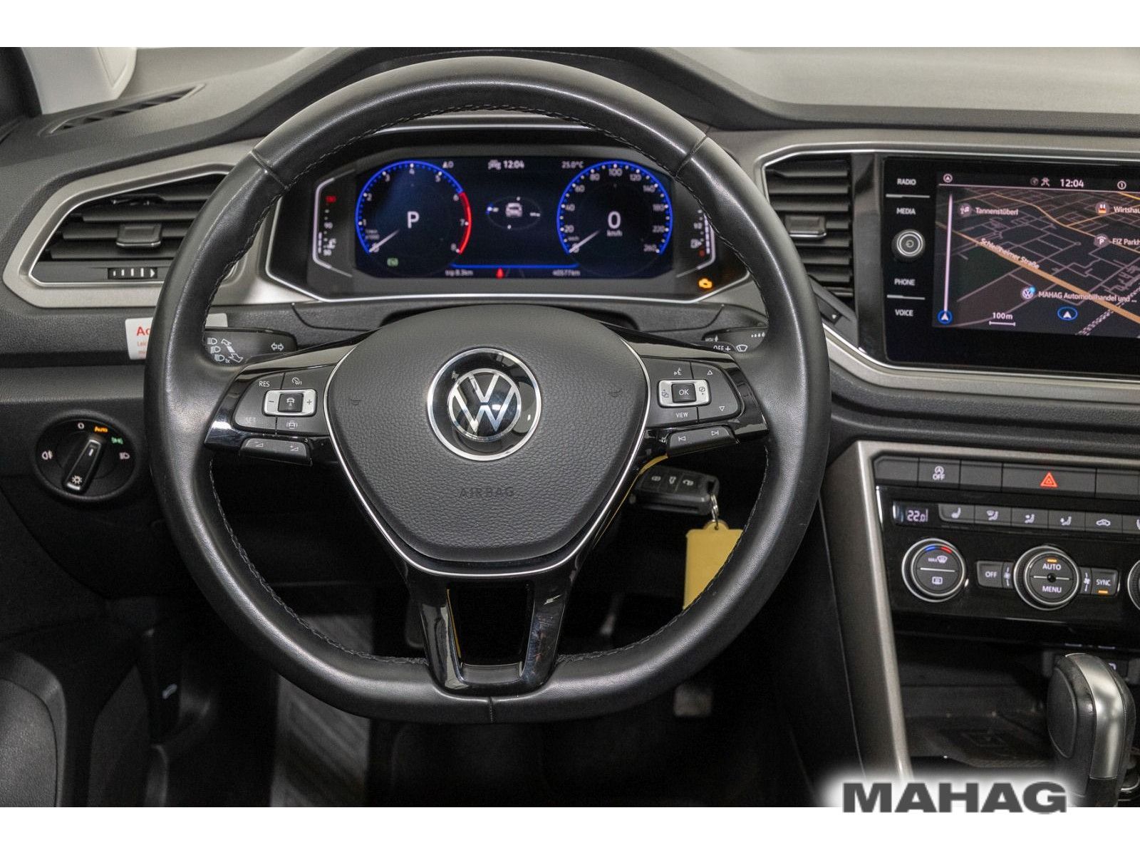 Volkswagen T-ROC 1.5 TSI STYLE - Samsaru's Car Outlet