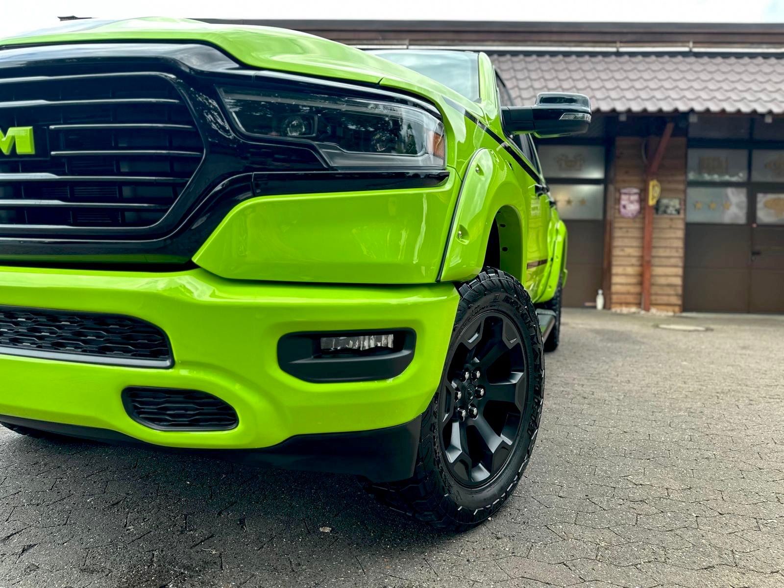 Dodge LIMITED*V8*4X4*AHK*LED*BÜGEL*OFFROAD*GARANTIE*