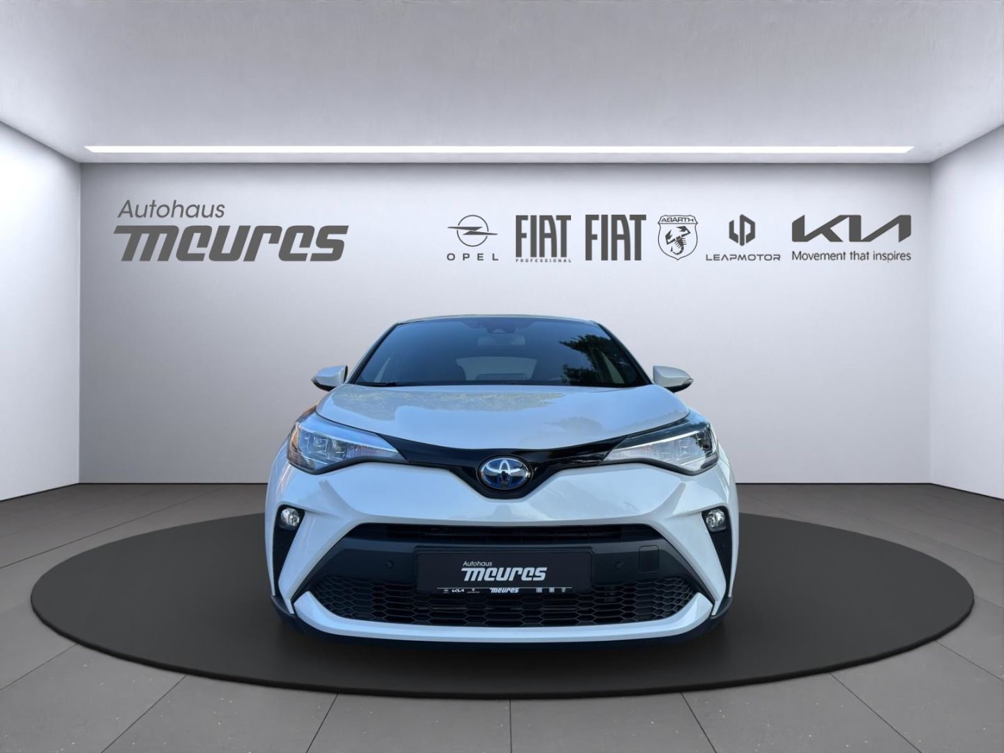 Toyota C-HR Hybrid - Samsaru's Car Outlet