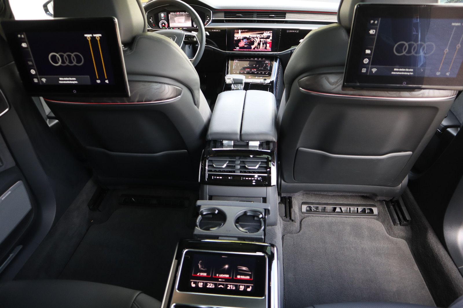 Audi A8L 60 TFSIe lang S-Line BLACK - Samsaru's Car Outlet