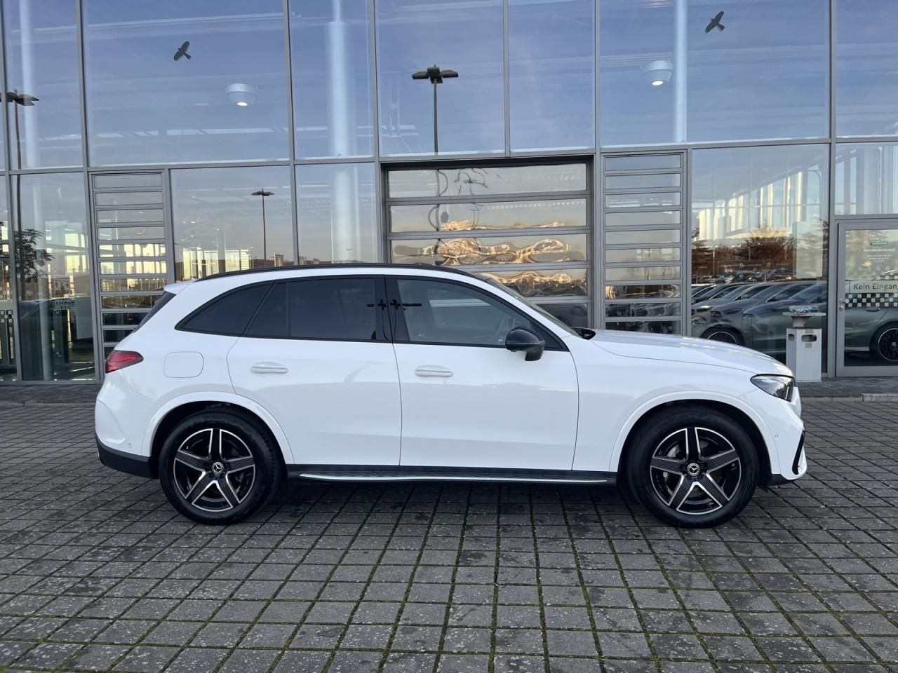 Mercedes-Benz GLC 220 d 4MATIC AMG+NIGHT+DIGI LIGHT+MEMORY+360