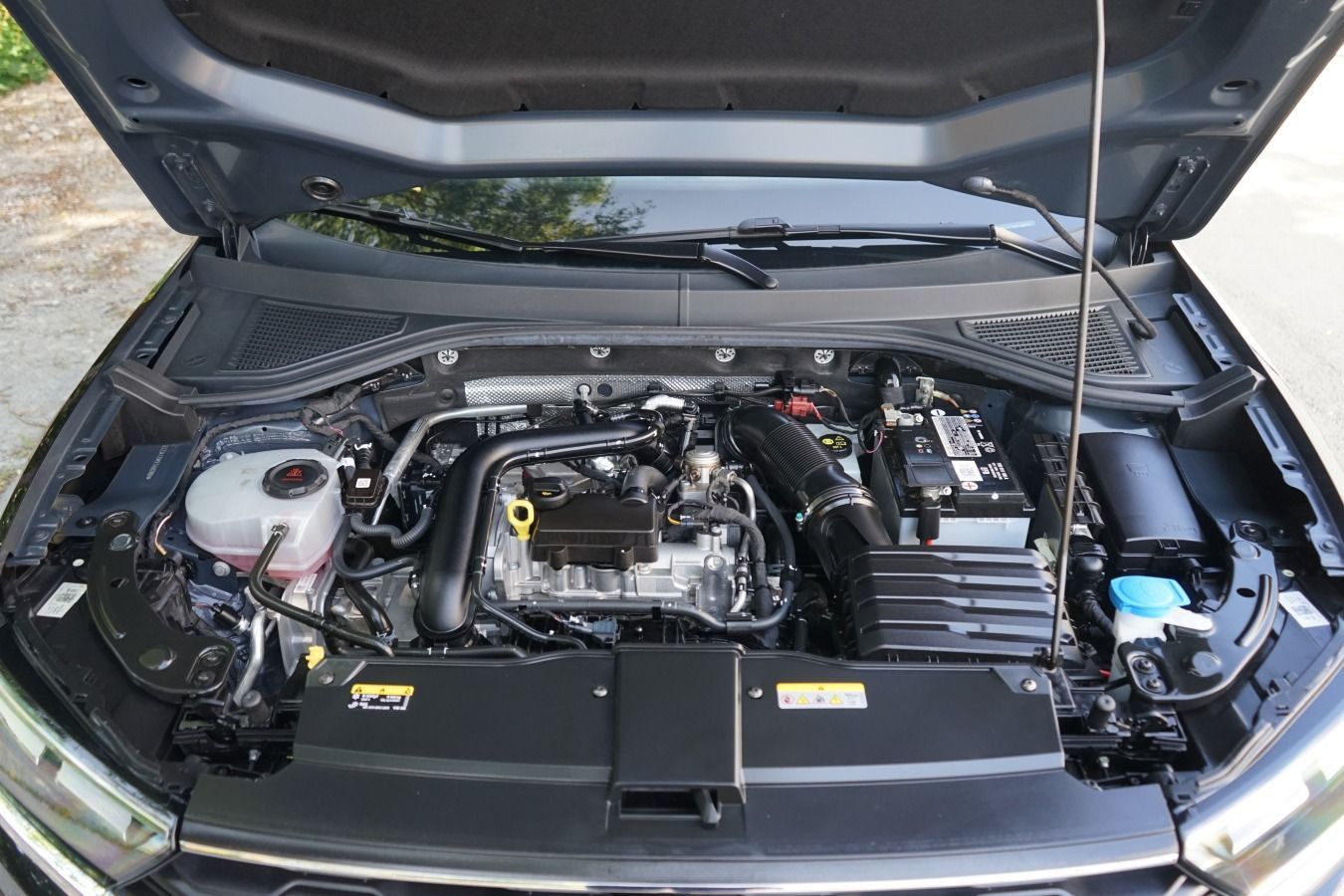 Volkswagen T-Roc 1.0 TSI Active - Samsaru's Car Outlet