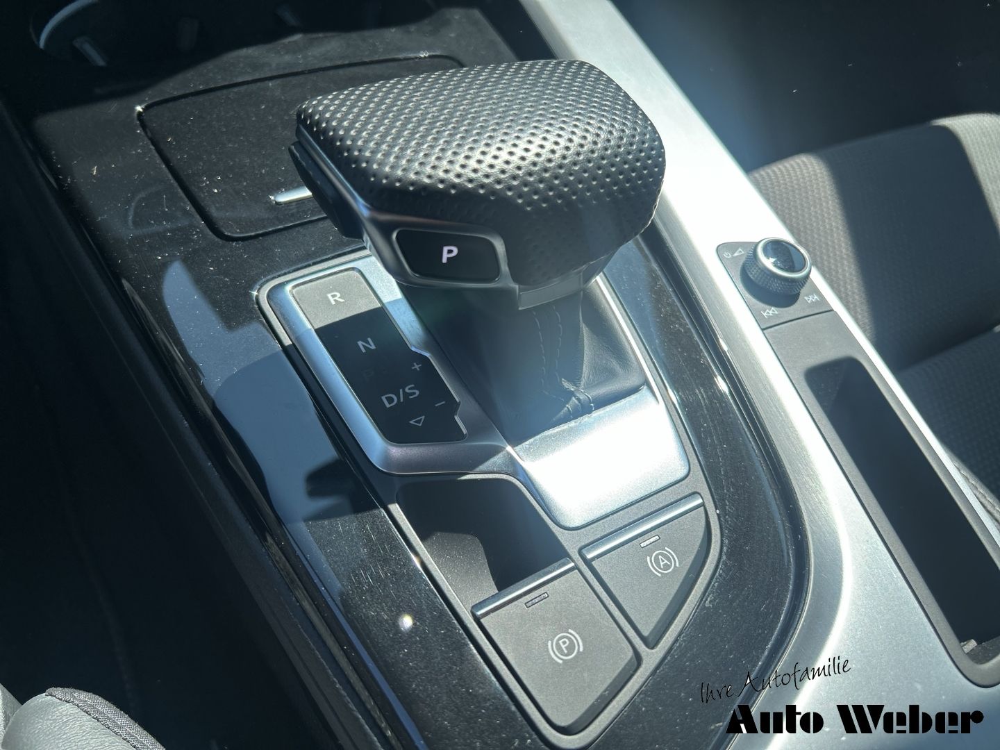 Audi A4 Avant 45TFSI S-Line Quattro - Samsaru's Car Outlet
