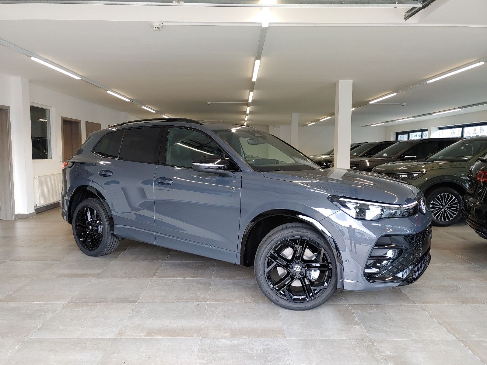 Volkswagen Tiguan eHybrid 200 R-Line Leder/Pano/360°/Sound