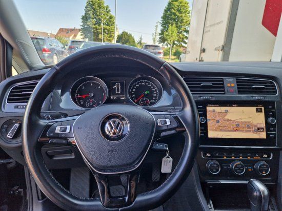 Volkswagen Golf VII Variant 2.0 TDI Comfortline DSG - Samsaru's Car Outlet