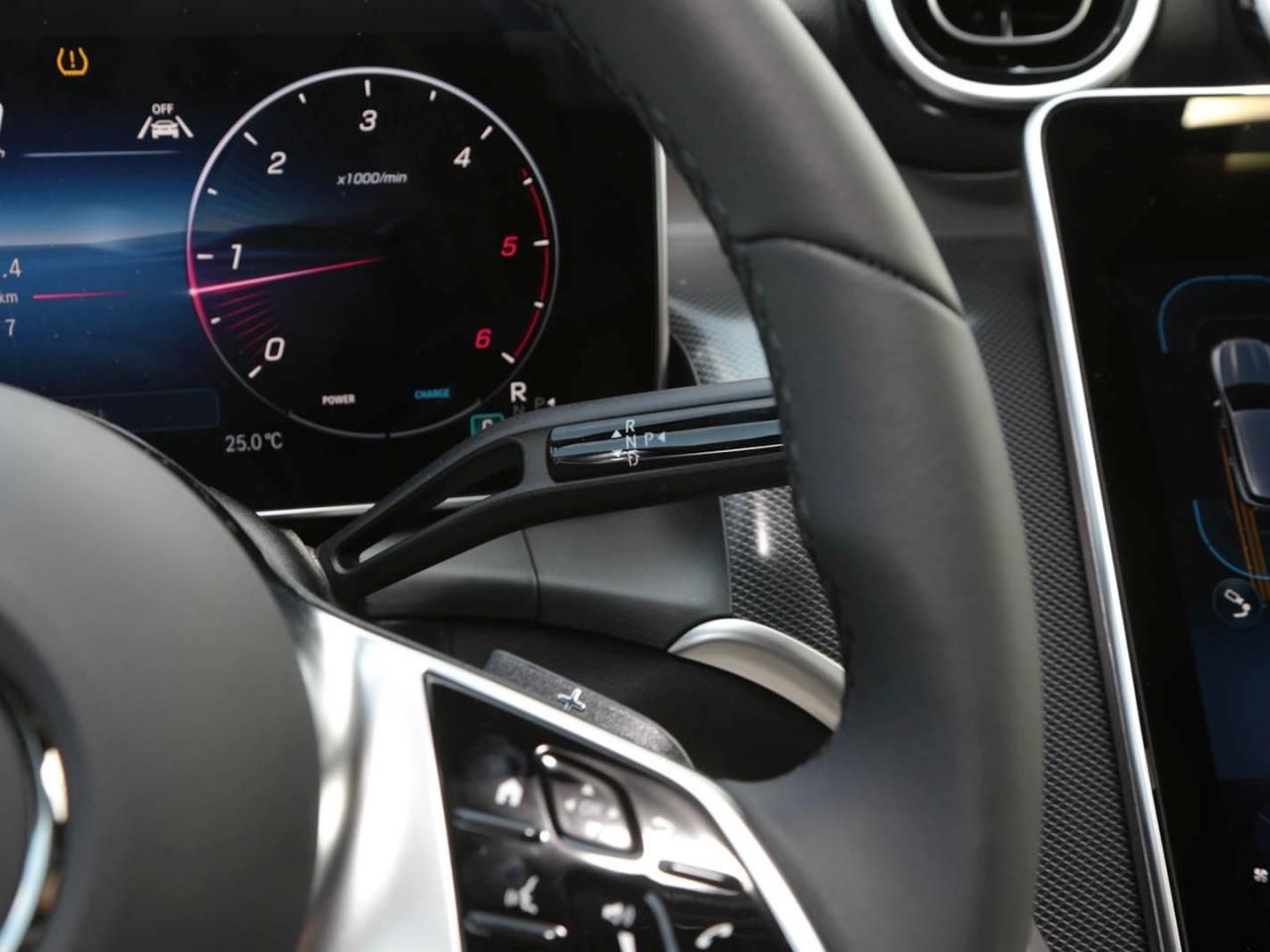 Mercedes-Benz GLC 200 d 4MATIC Avantgarde - Samsaru's Car Outlet