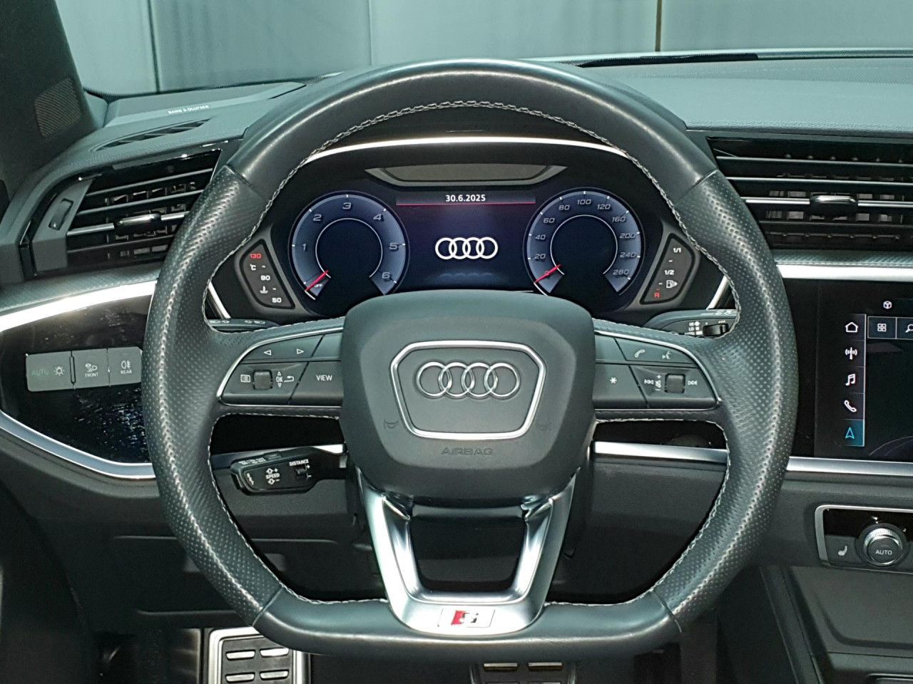Audi Q3 40 TDI quattro S tronic S line - Samsaru's Car Outlet