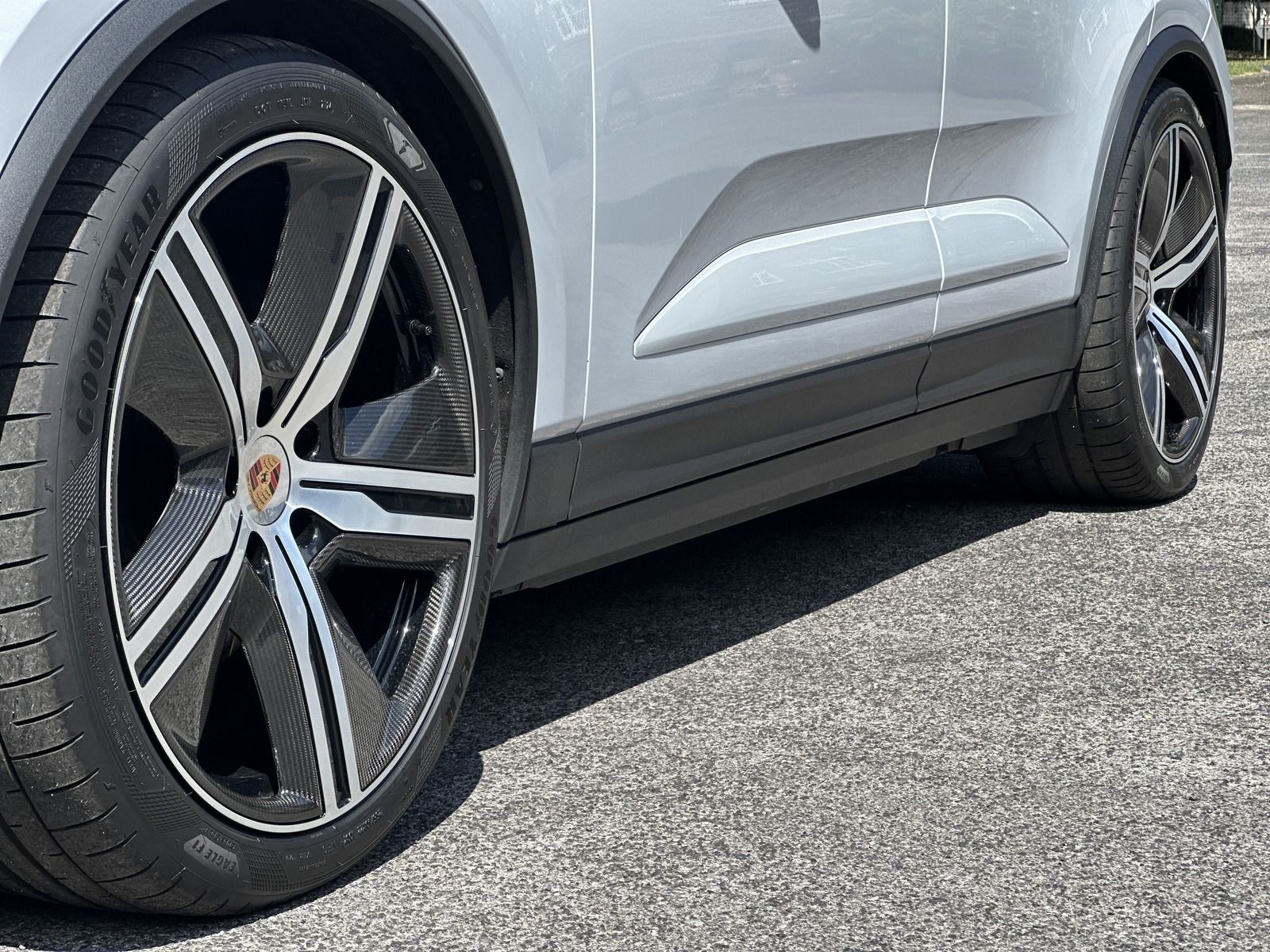 Porsche Macan 4 Exclusive - Samsaru's Car Outlet