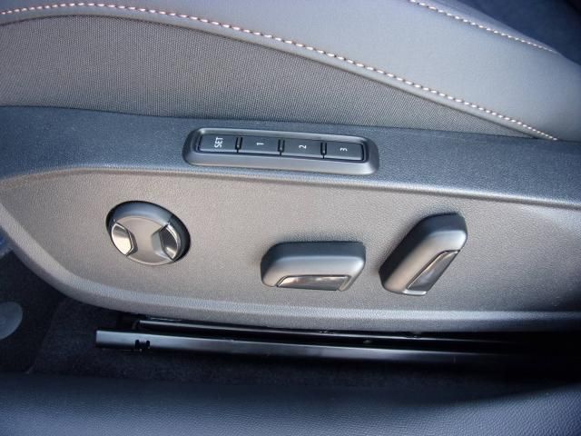 Cupra FORMENTOR 1.5 E-HYBRID DSG AHZV-VORBER. SITZH.