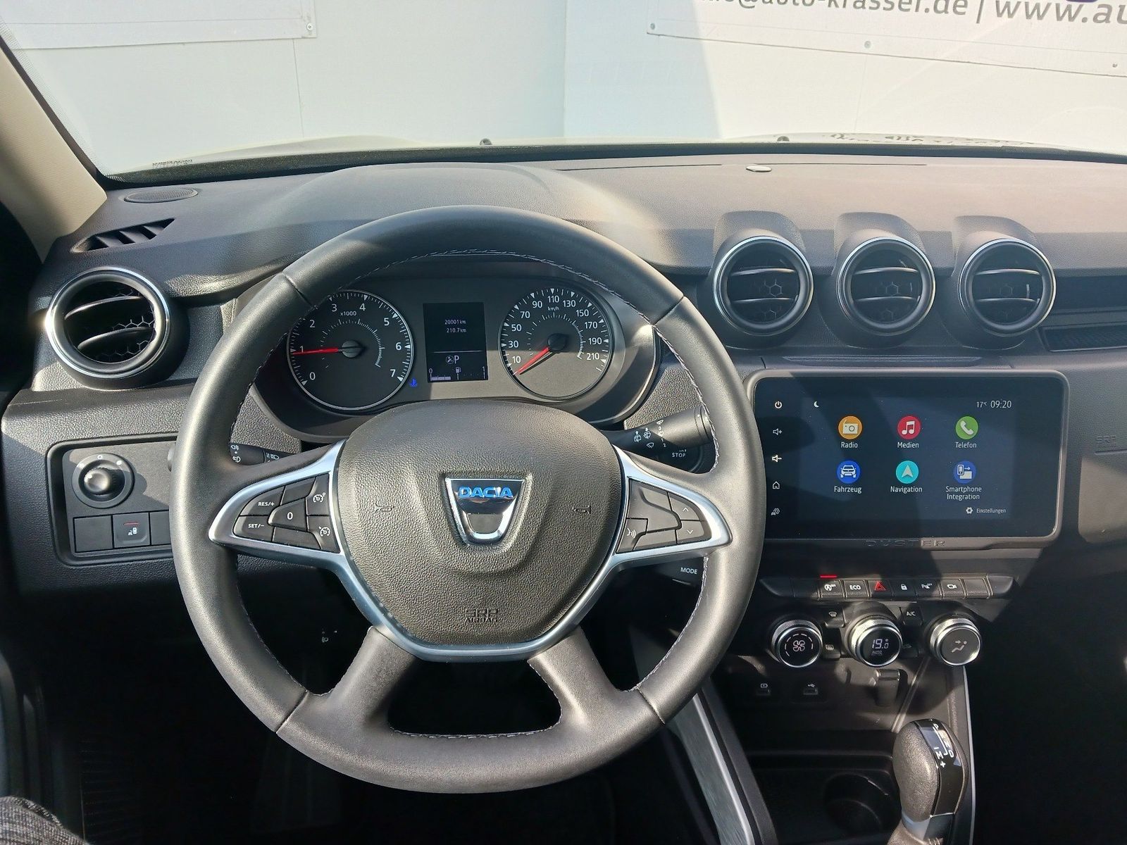 Dacia Duster Prestige TCe 150 EDC - Samsaru's Car Outlet