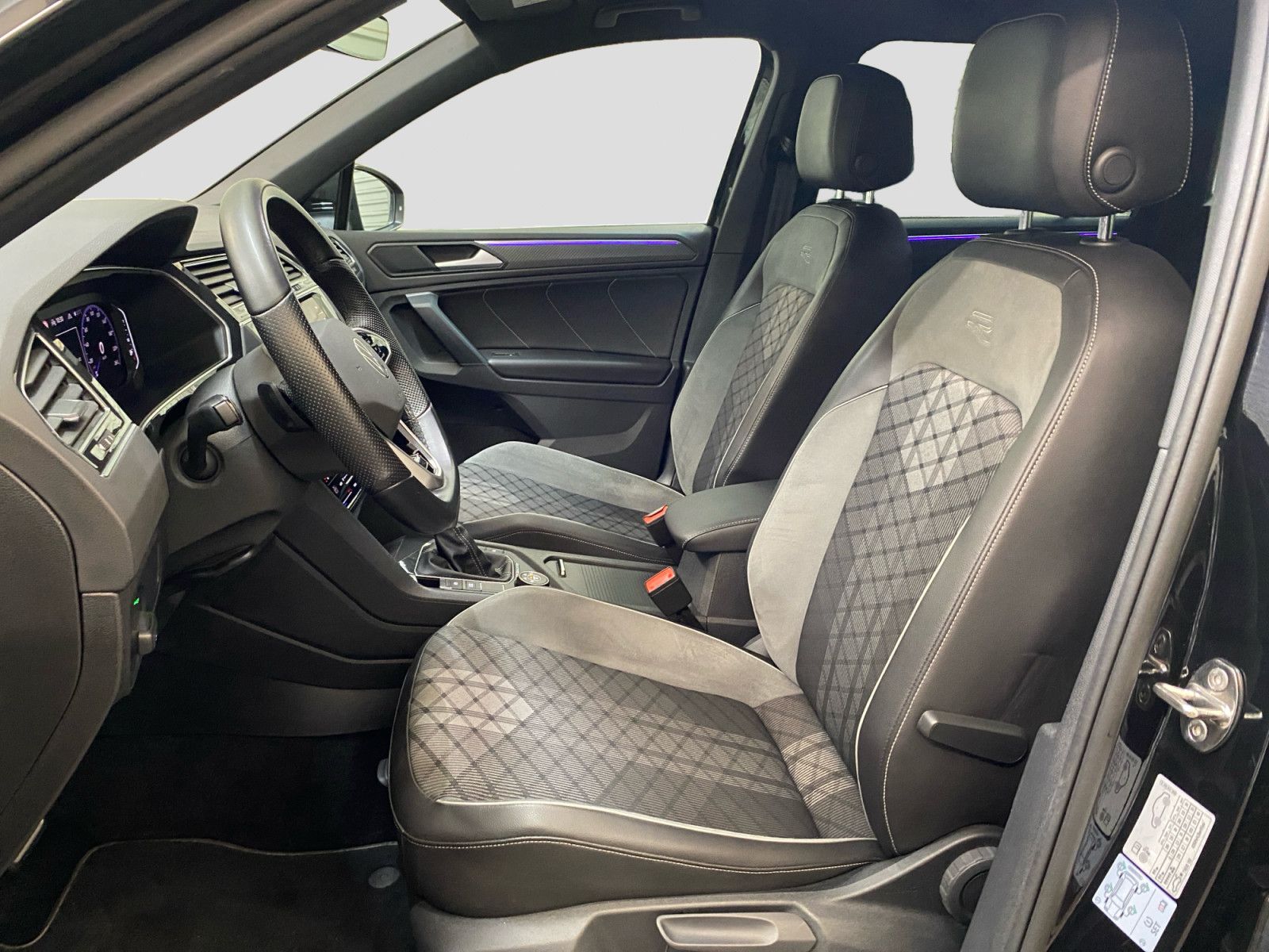 Volkswagen Tiguan 2.0 TSI DSG R-Line 4Motion AHK Kamera