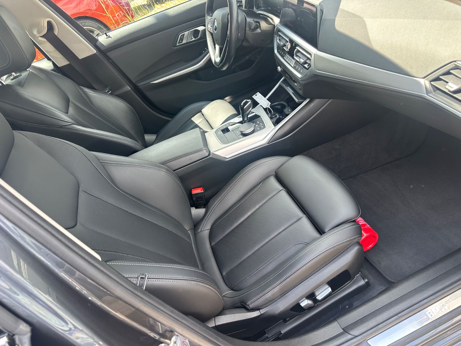 BMW 320 d Sport Line - Samsaru's Car Outlet