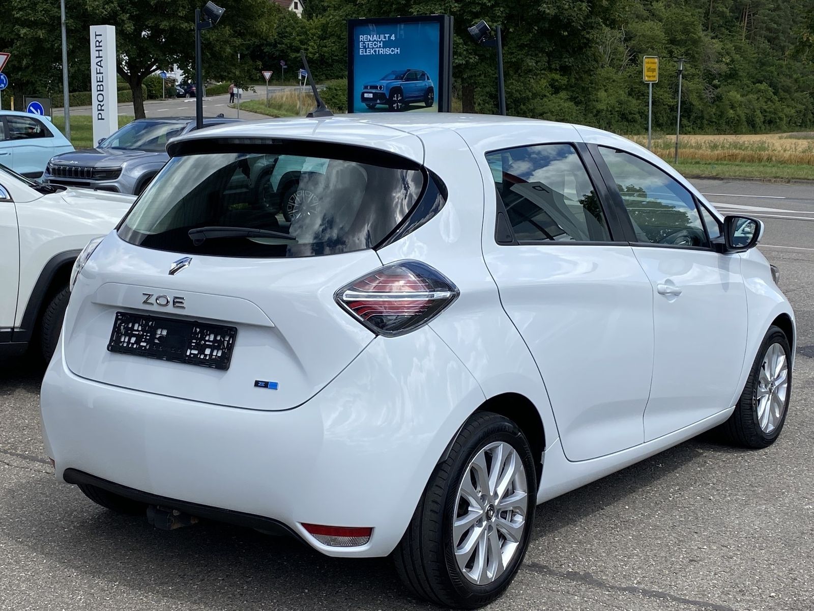 Renault ZOE Experience Batterie Inclusive R110 Z.E. 50" → "Renault ZOE Experience Batterie Inclusive R110 Z.E. 50 - Samsaru's Car Outlet