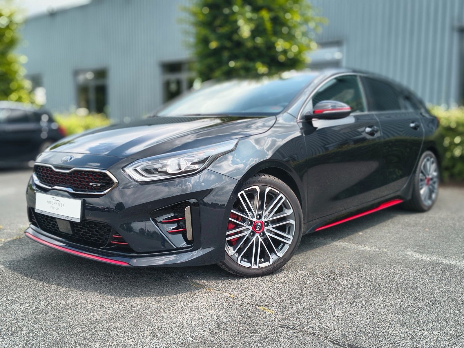 Kia pro cee'd GT - Samsaru's Car Outlet