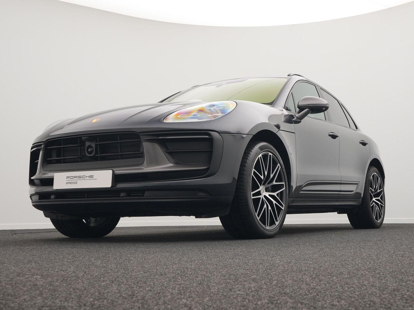Porsche Macan T - Samsaru's Car Outlet