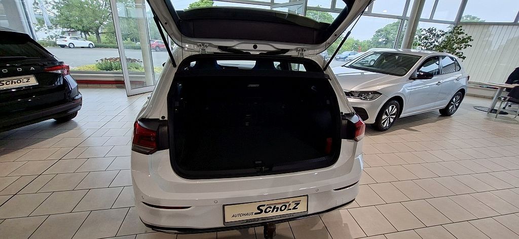 Volkswagen Golf VIII GTE eHybrid - Samsaru's Car Outlet