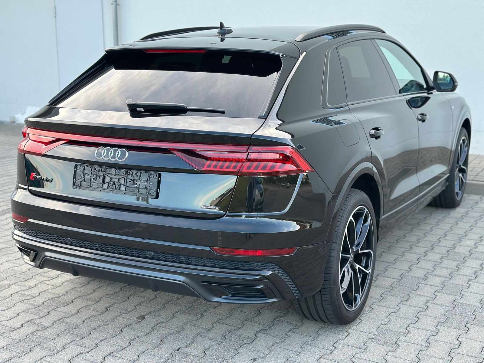 Audi Q8 55 TFSIe*S-LINE*B&O*360*SOFT-CLOSE*AHK*VIRTUE