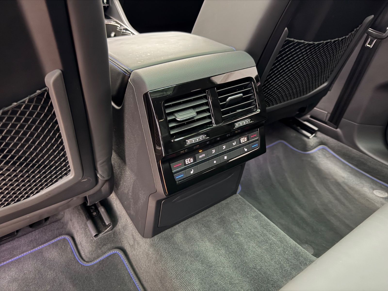 Volkswagen Touareg R 4Motion eHybrid+MATRIX+PANO+HEAD-UP+