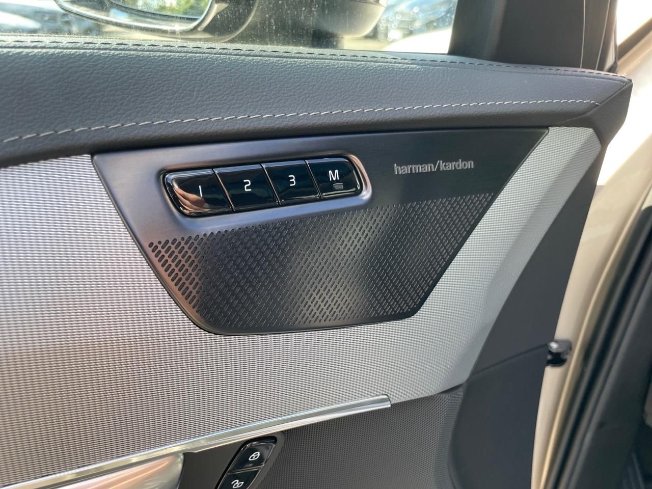 Volvo XC 90 B5 (Diesel) AWD Ultimate Dark 360°KAMERA+