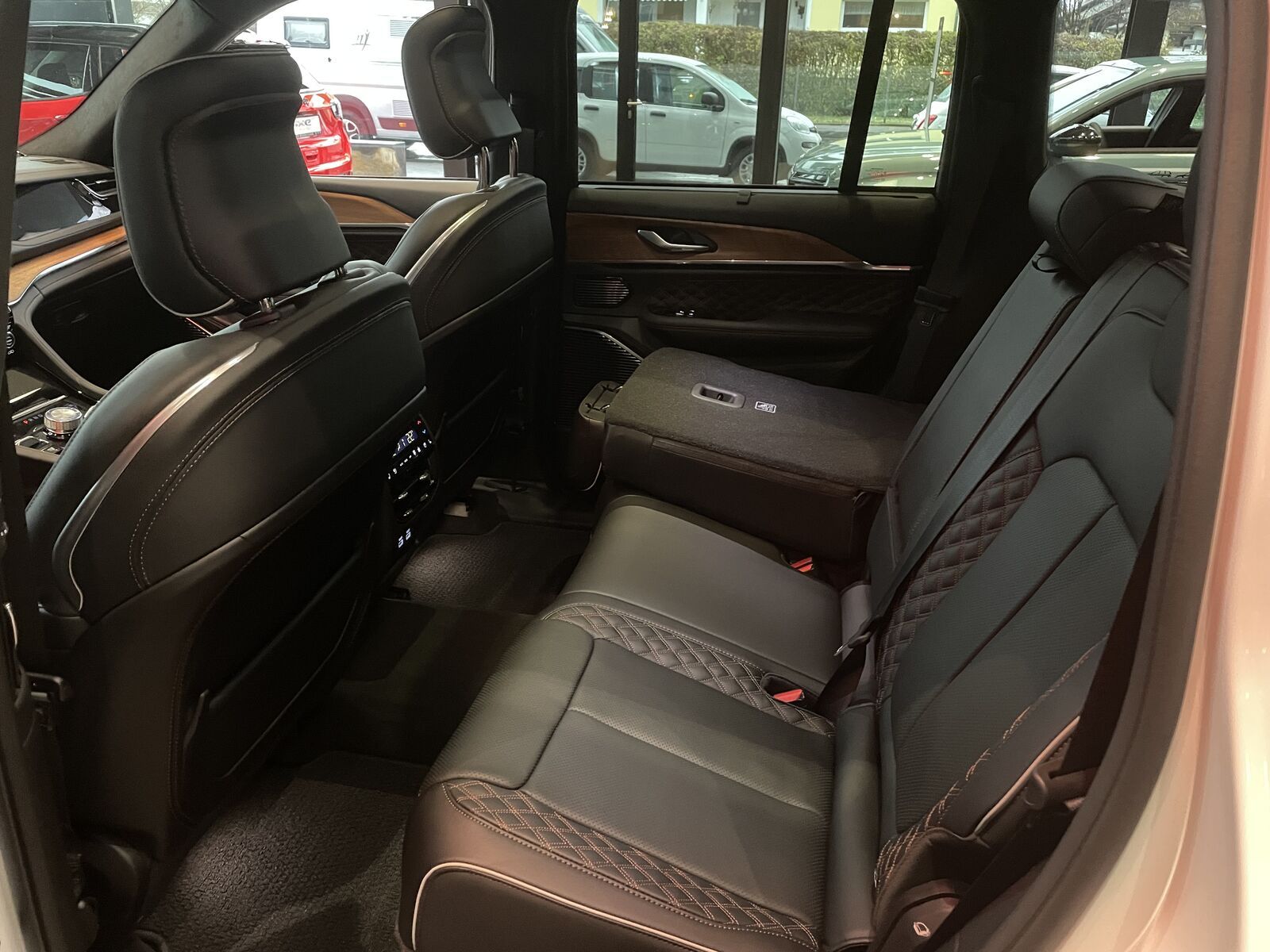 Jeep Grand Cherokee Summit Reserve PHEV 4xe, AHK