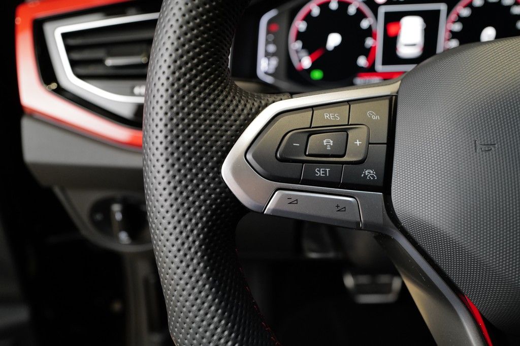 Volkswagen Polo VI 2.0TSI GTI Leder RKam DiscoverPro Keyles