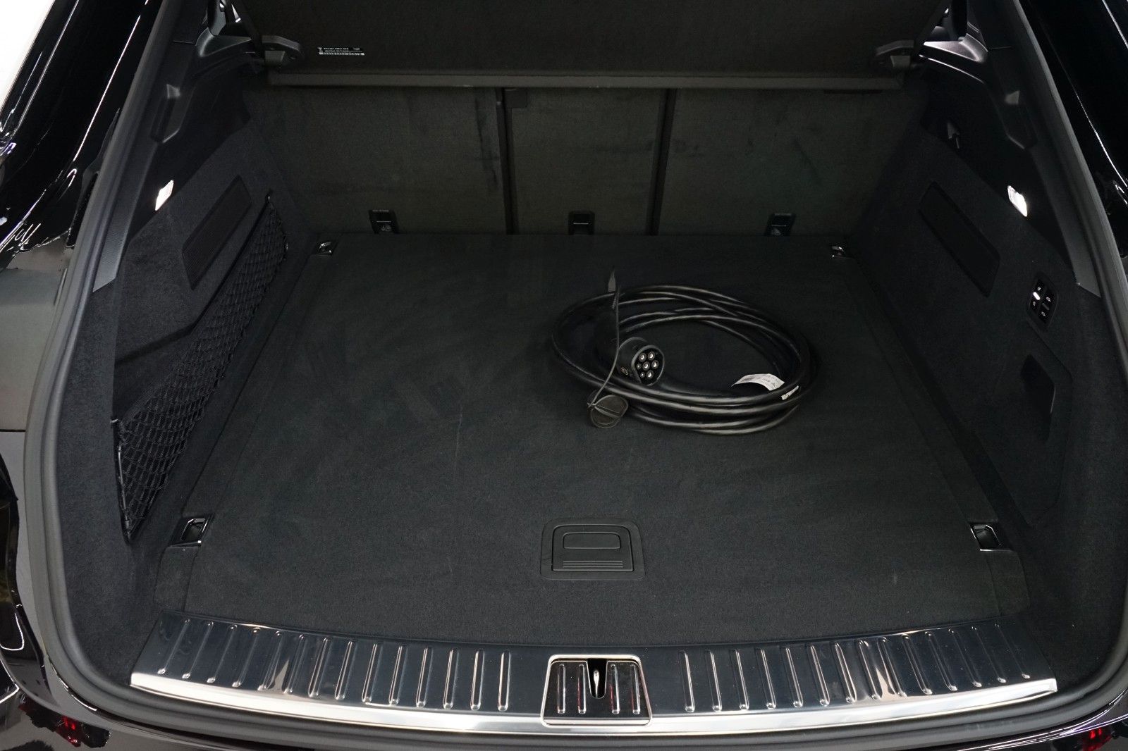 Porsche Cayenne Coupe E-Hybrid/P-Display/AHK/BOSE/14W/AC