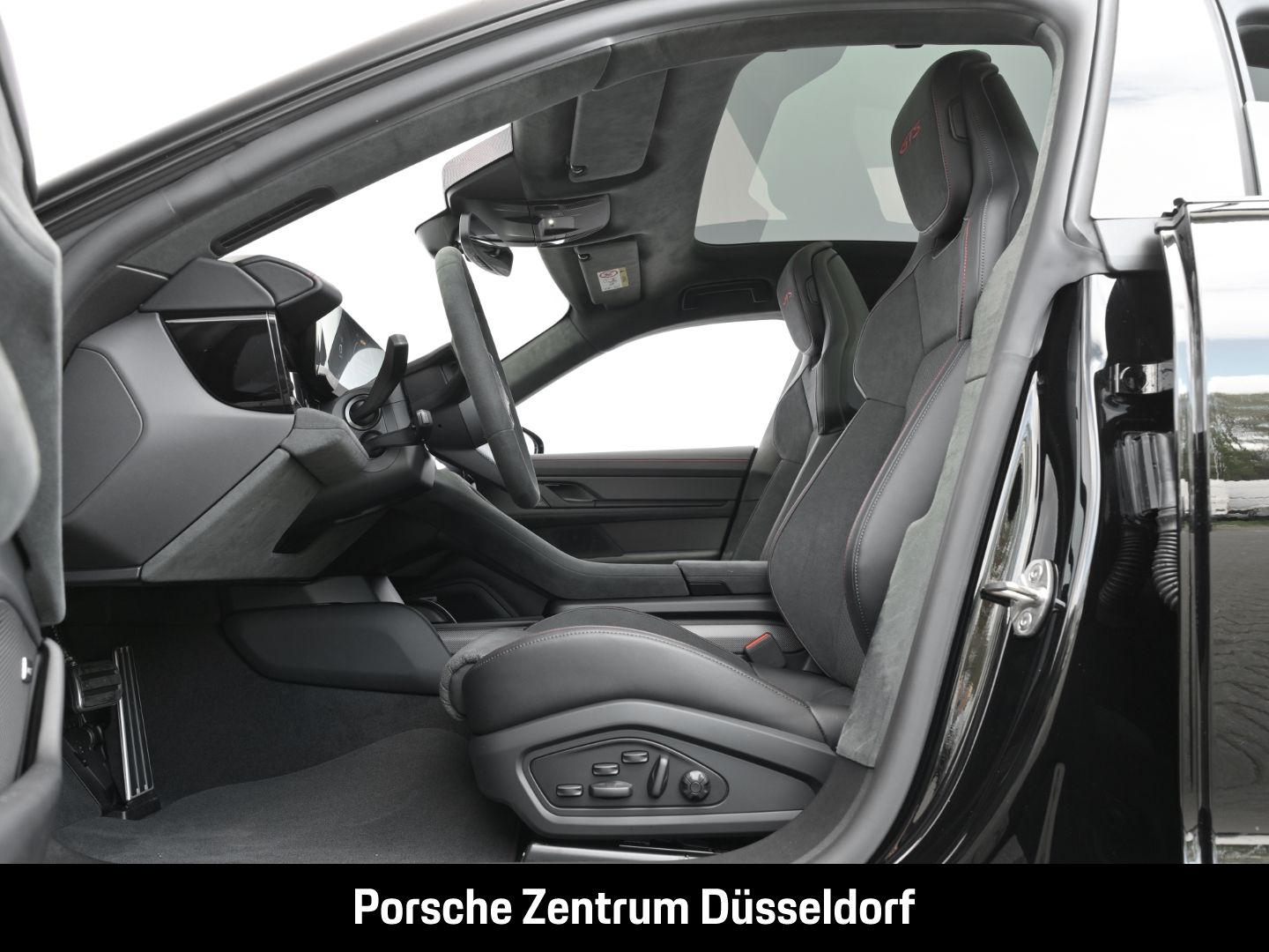 Porsche Taycan GTS Active-Ride InnoDrive HUD Soft-Close