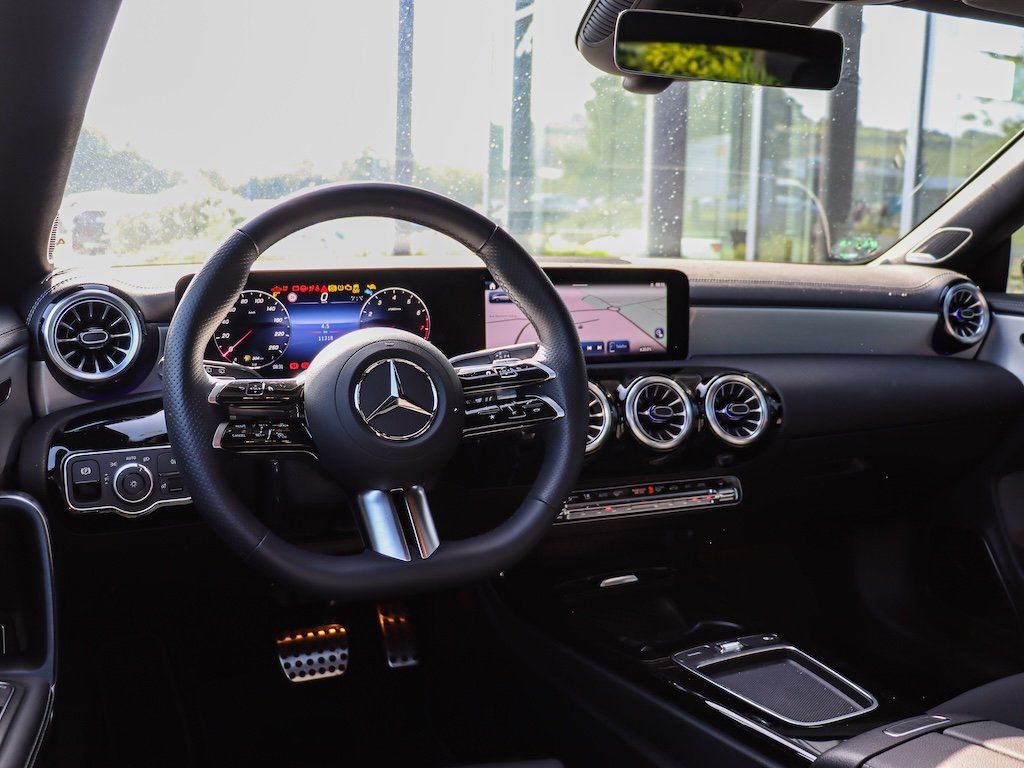 Mercedes-Benz CLA 250 4M SB AMG PremiumPlus - Samsaru's Car Outlet