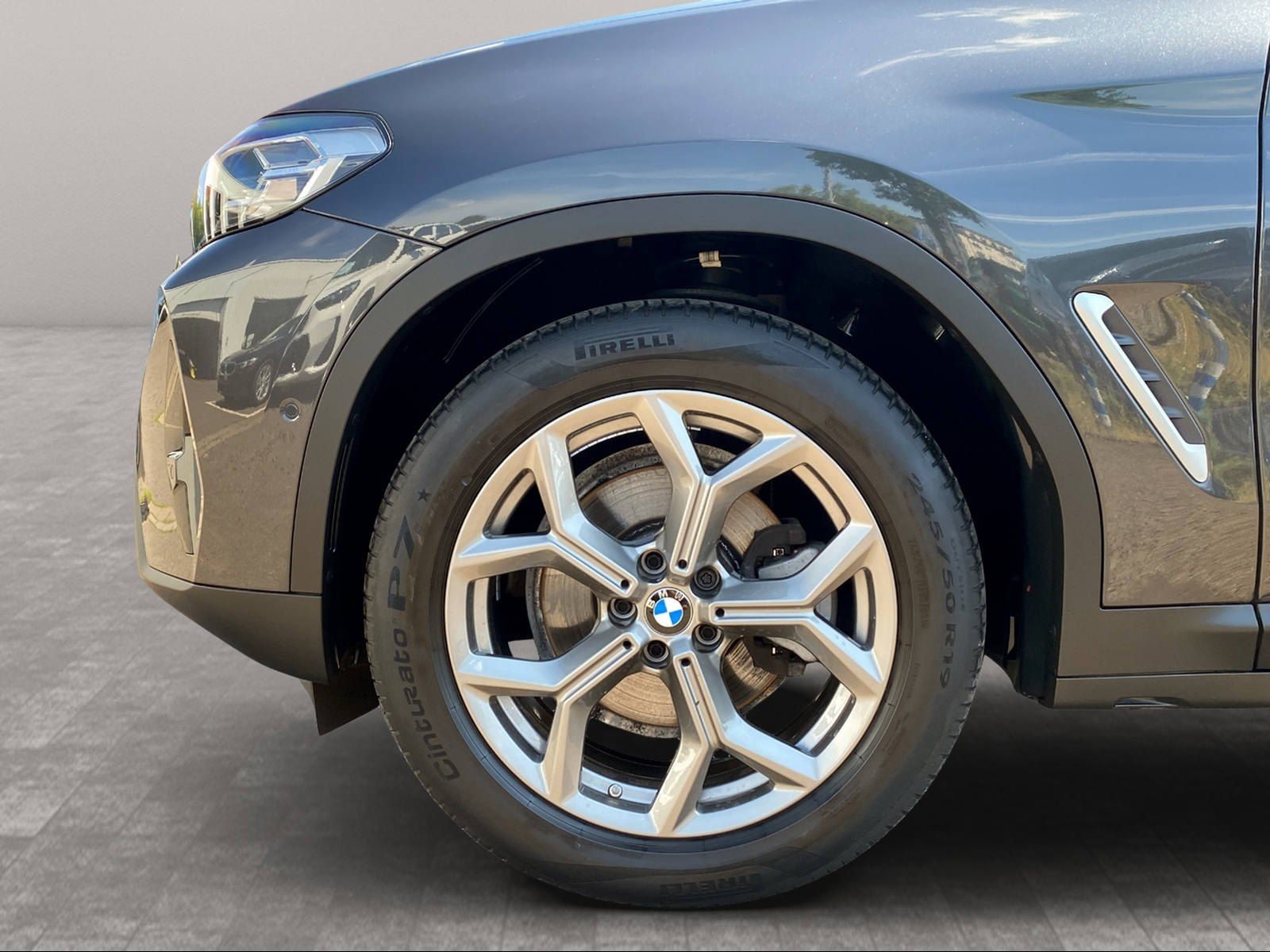 BMW X3 xDrive20i - Samsaru's Car Outlet