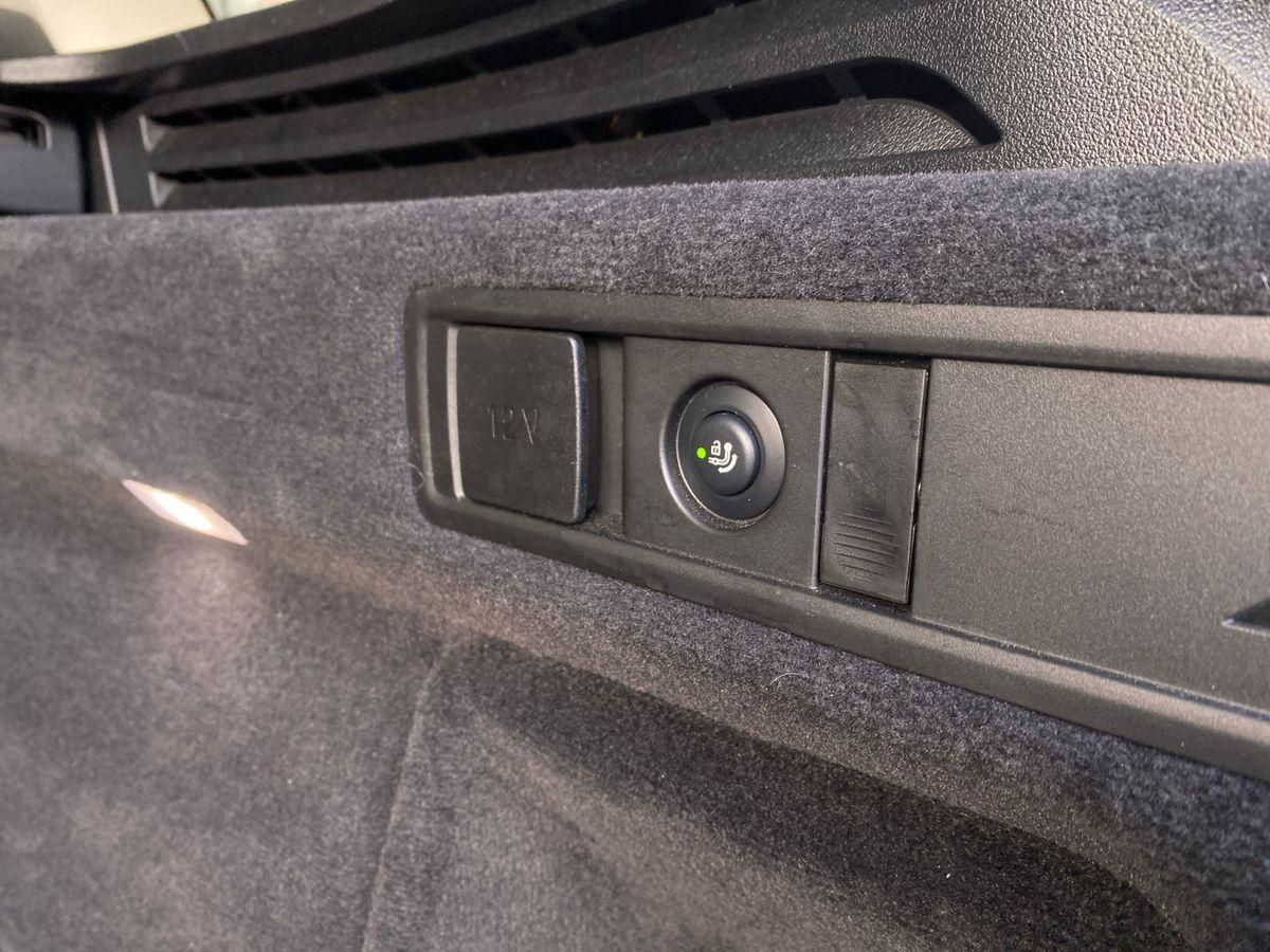 BMW X5 xDRIVE 30d HUD+LEDER+AHK+INNOVATION+H&K+20"