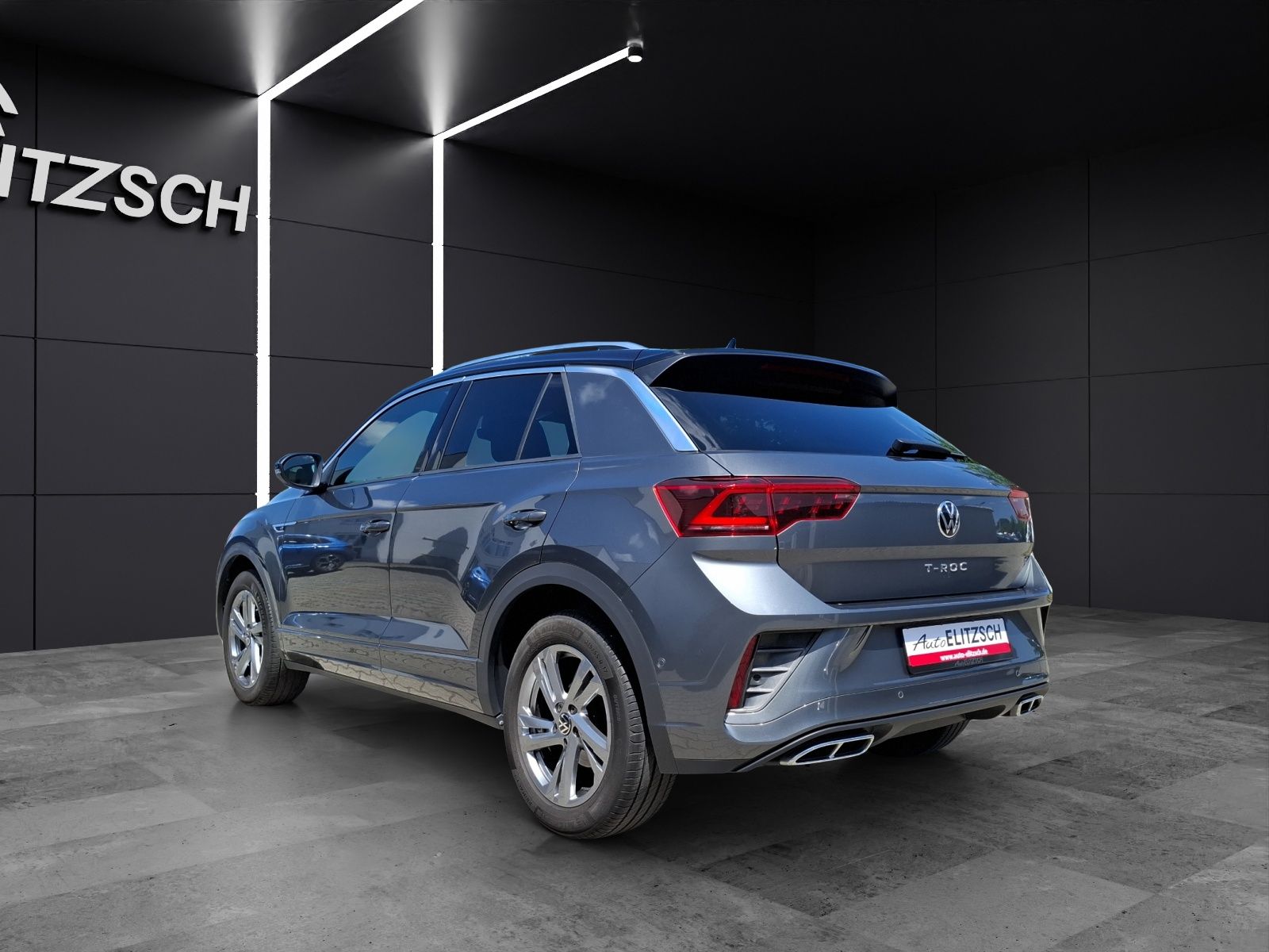 Volkswagen T-Roc TSI R-Line DSG 4M - Samsaru's Car Outlet