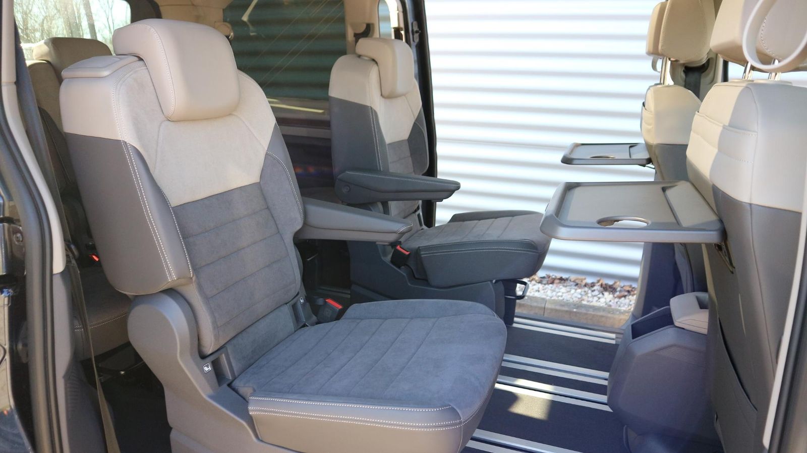 Volkswagen Multivan Style - Samsaru's Car Outlet