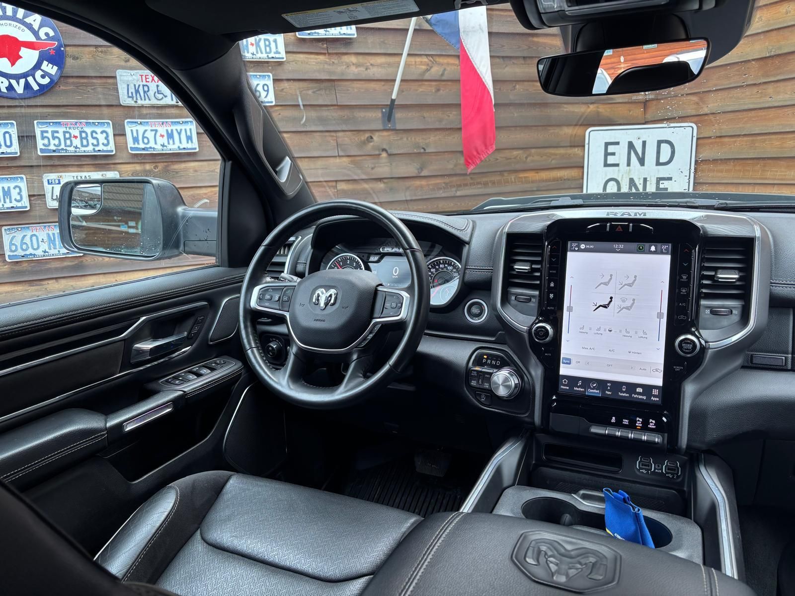 Dodge RAM 1500 Laramie 5.7L 12Zoll Display 4x4 LPG AHK