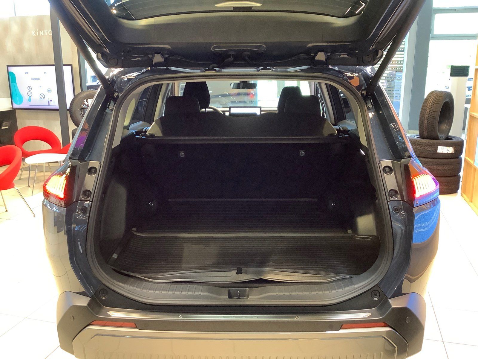 Toyota RAV4 Hybrid Teamplayer 2.5 Hybrid 4x4 WKR ATM