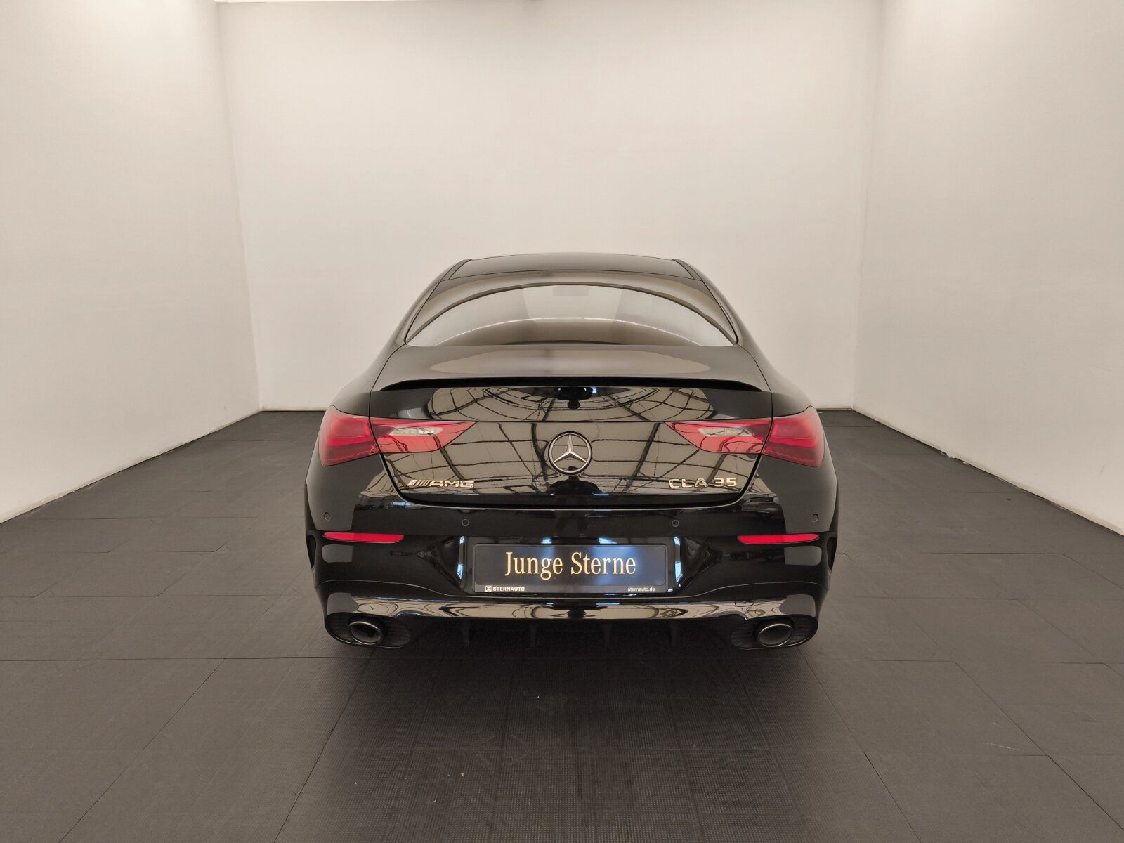 Mercedes-Benz CLA 35 4M Coupé - Samsaru's Car Outlet