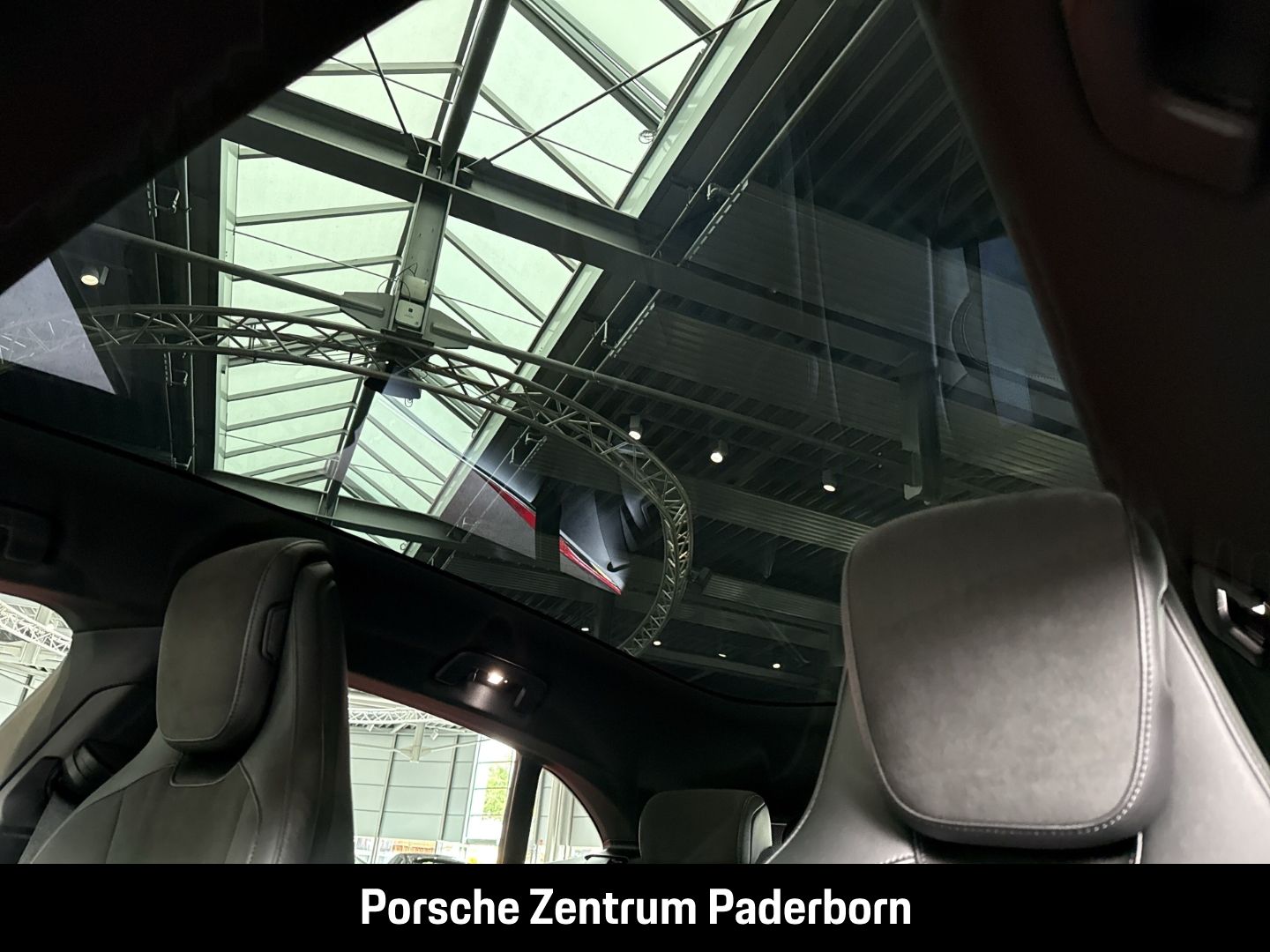 Porsche Taycan 4S Cross Turismo InnoDrive Surround-View